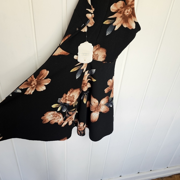 Altar'd State Halter Top Black Peach Floral Mini Dress sz Small - Picture 9 of 15
